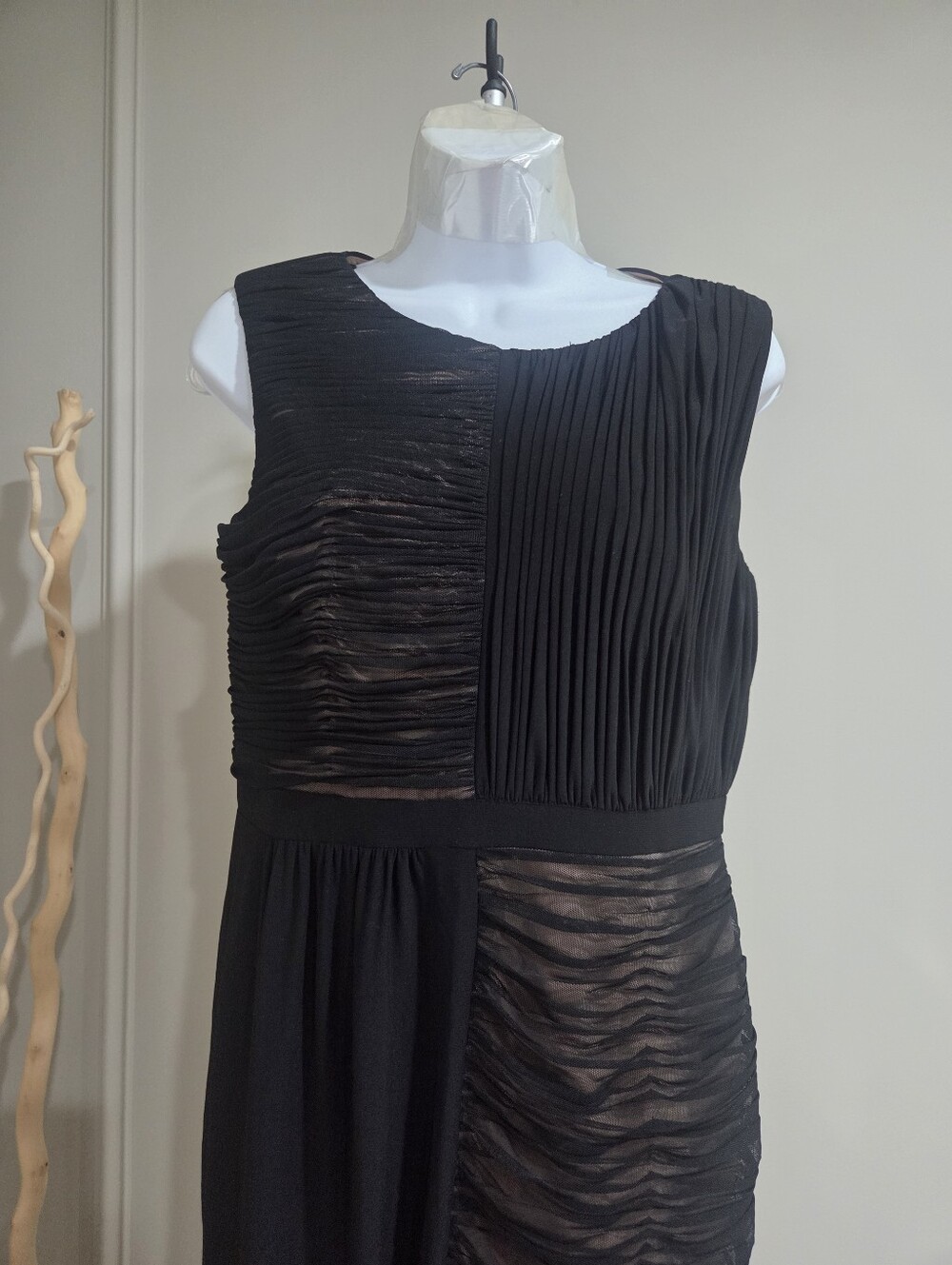 Adrianna Papell Black Sleeveless Mixed-Texture Midi Dress Sz.10 - Picture 2 of 10